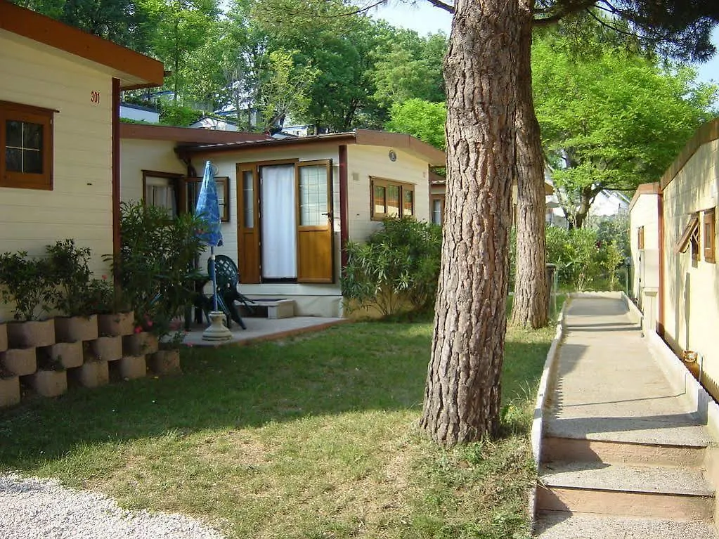 Campsite Concept Village Piccola Gardiola San Felice del Benaco