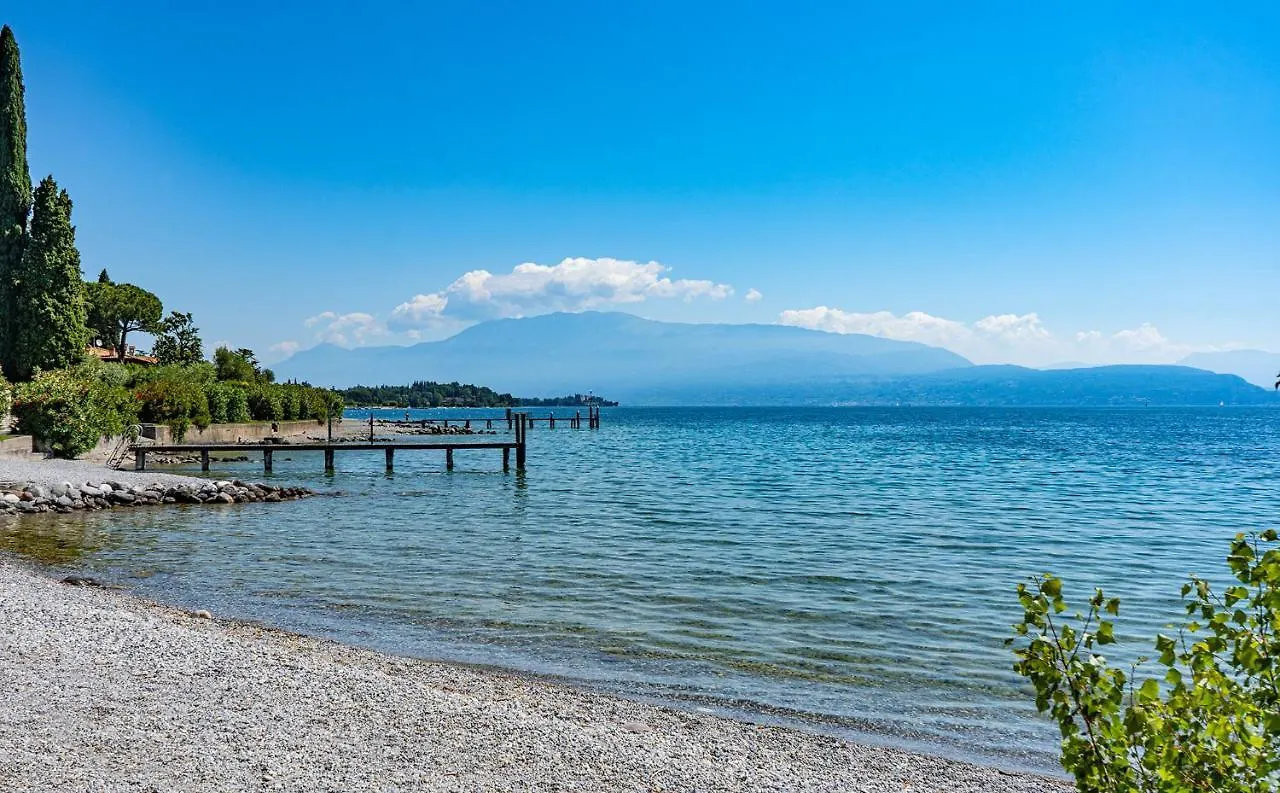 Concept Village Piccola Gardiola San Felice del Benaco 3*,  Italy
